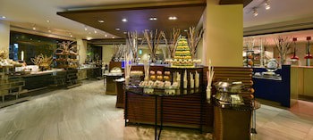 Radisson Blu Dhaka Water Garden