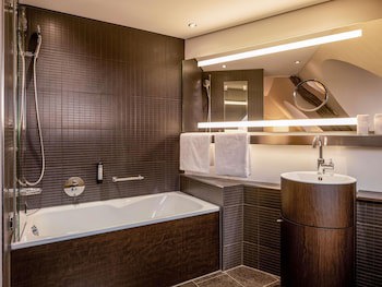 Movenpick Hotel Hamburg galeri fotoğrafı
