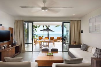Hilton Fiji Beach Resort And Spa