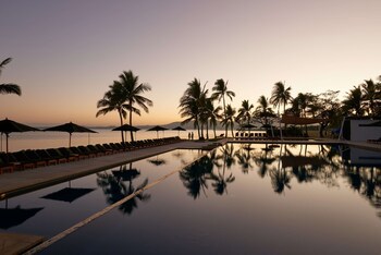 Hilton Fiji Beach Resort And Spa