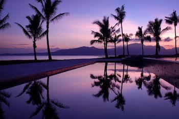 Hilton Fiji Beach Resort And Spa