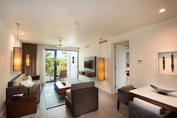 Hilton Fiji Beach Resort And Spa