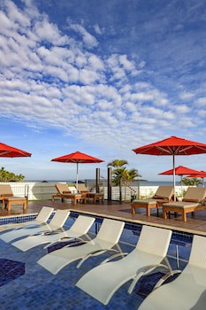 Hilton Fiji Beach Resort And Spa