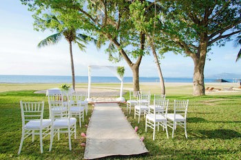 Hilton Fiji Beach Resort And Spa