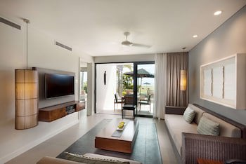 Hilton Fiji Beach Resort And Spa