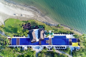 Hilton Fiji Beach Resort And Spa