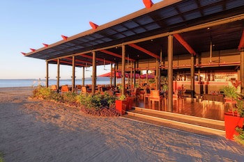Hilton Fiji Beach Resort And Spa