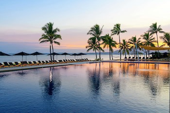 Hilton Fiji Beach Resort And Spa