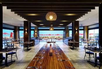 Hilton Fiji Beach Resort And Spa