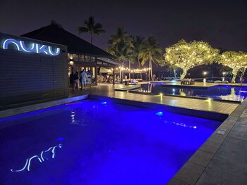 Hilton Fiji Beach Resort And Spa