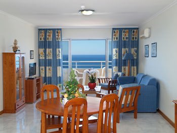 Apartamentos Jardins Da Rocha