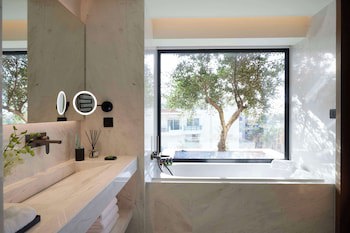 Dusit Suites Athens