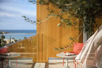 Dusit Suites Athens