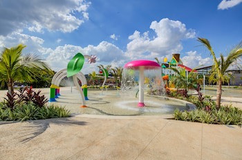 Cyan Resort By Atlantica