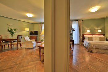 Appia Hotel Residences