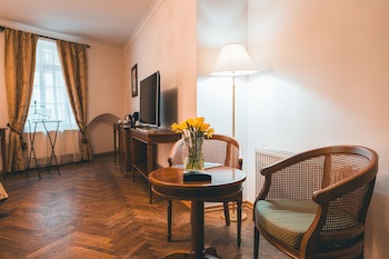 Appia Hotel Residences