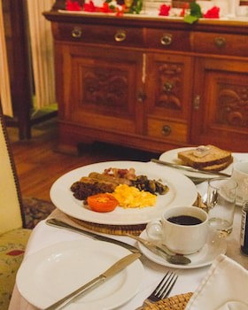Pontac Manor Hotel