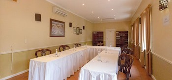 Pontac Manor Hotel