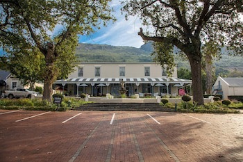 Pontac Manor Hotel
