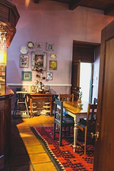 Pontac Manor Hotel