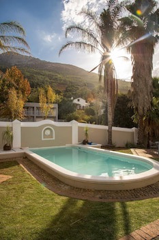 Pontac Manor Hotel