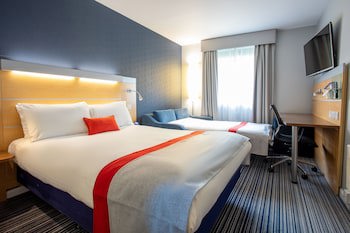 Holiday Inn Express Dunfermline, An Ihg Hotel