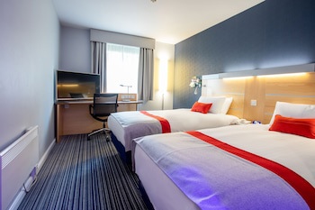 Holiday Inn Express Dunfermline, An Ihg Hotel