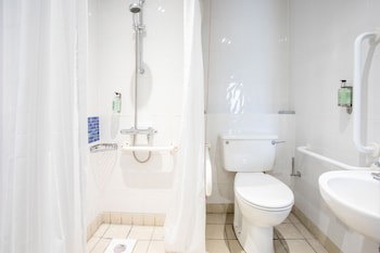 Holiday Inn Express Dunfermline, An Ihg Hotel