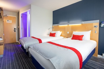 Holiday Inn Express Dunfermline, An Ihg Hotel