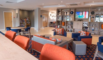 Holiday Inn Express Dunfermline, An Ihg Hotel