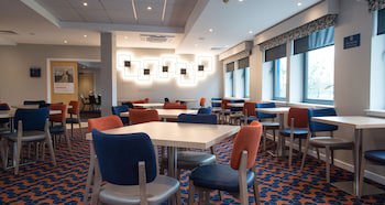Holiday Inn Express Dunfermline, An Ihg Hotel