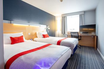 Holiday Inn Express Dunfermline, An Ihg Hotel