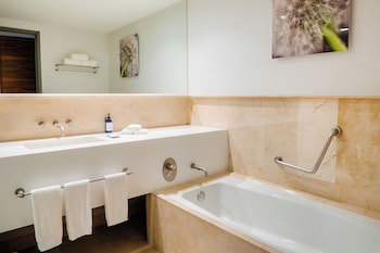 Doubletree By Hilton Hotel Mexico City Santa Fe