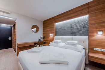 Charm Hotel Budapest  (Formerly Boutique Hotel Budapest)
