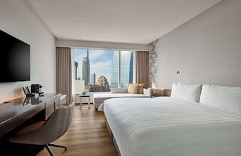 Traders Hotel Kuala Lumpur