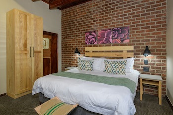 Kiara Lodge