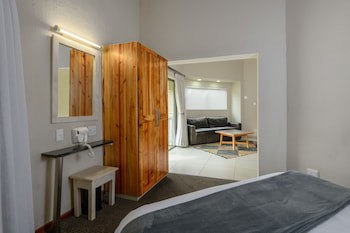 Kiara Lodge