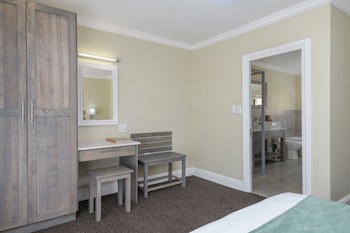 Kiara Lodge