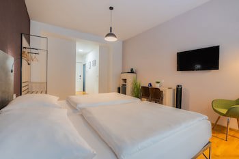 Ea Aparthotel Melantrich