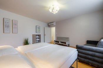 Ea Aparthotel Melantrich