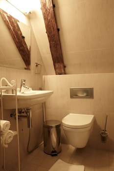 Cru Hotel