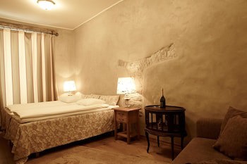 Cru Hotel