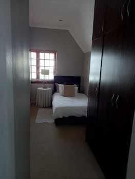 Cotswold House