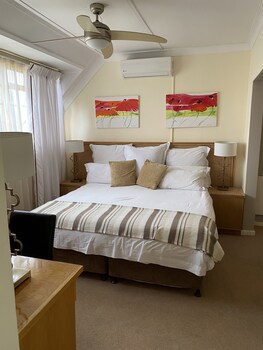 Cotswold House