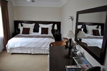 Cotswold House