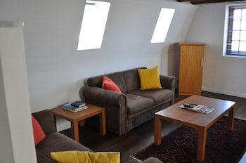 Cotswold House