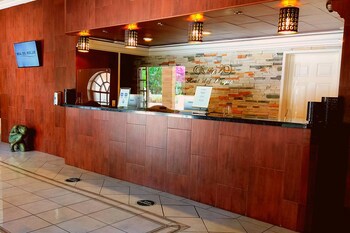 Hotel Real Del Bosque Golf And Spa
