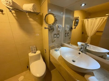 Hotel Real Del Bosque Golf And Spa