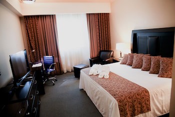 Hotel Real Del Bosque Golf And Spa