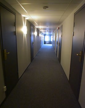 City Hotel